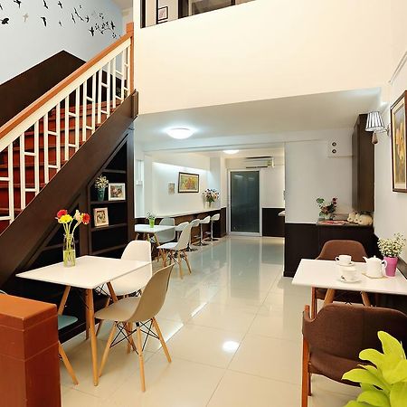 Baan Namtarn Guest House Bangkok Extérieur photo
